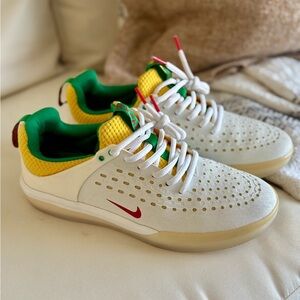 Nike SB Zoom Nyjah Skate Shoes